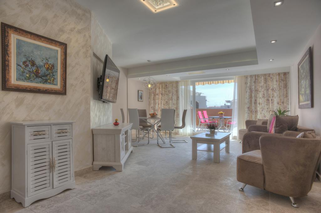 Apartments Aleksandar Petrovac Extérieur photo
